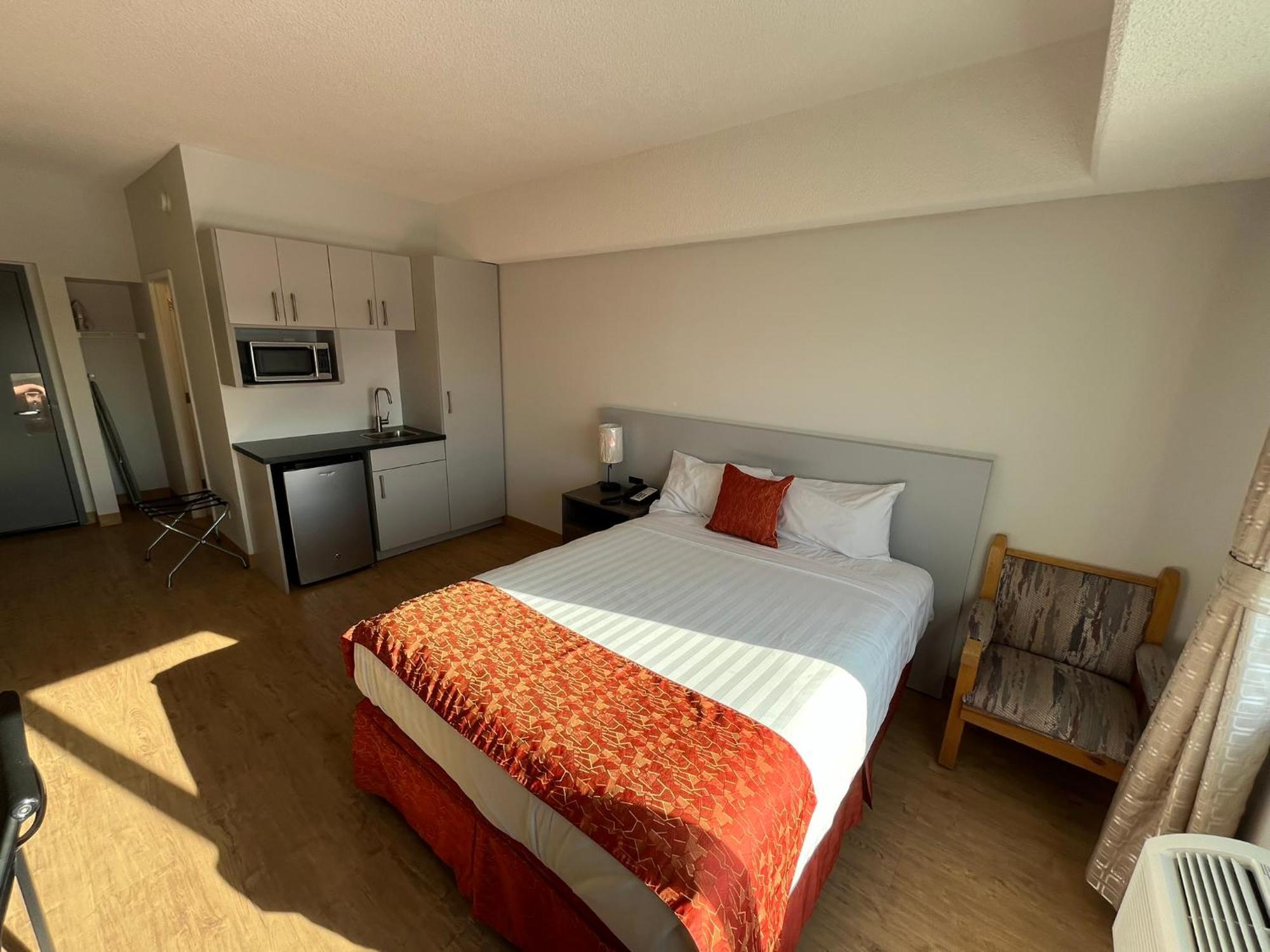 The Lodge Inn إيدمونتون المظهر الخارجي الصورة